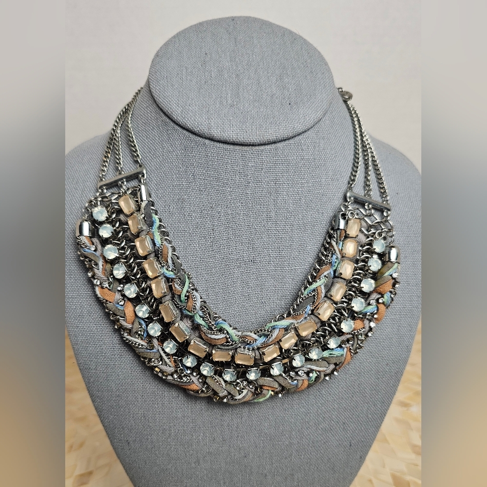 [LOFT] Chunky Statement Necklace ◇■ Multi Layered ☆ Pink & White Gems ☆